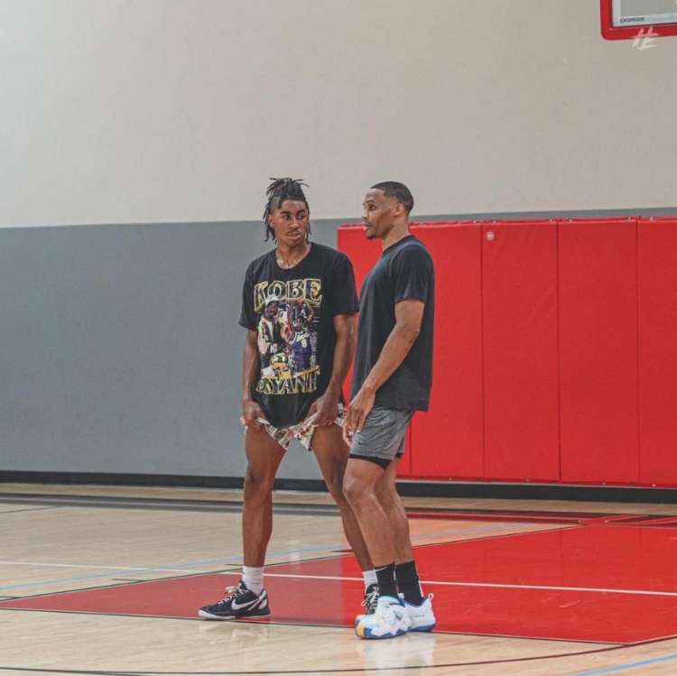 意甲出场数最多的亚洲球员11人阵容：长友佑都、中田英寿领衔（意甲亚洲球员累计出场最多11人阵容：长友佑都、中田英寿领衔）