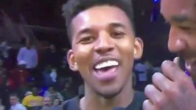 前意甲裁判谈DV9点球被吹：他和防守球员互有拉扯，都不犯规（前意甲名哨评DV9点球被判无效：与后卫相互拉拽，双方动作均不构成犯规）