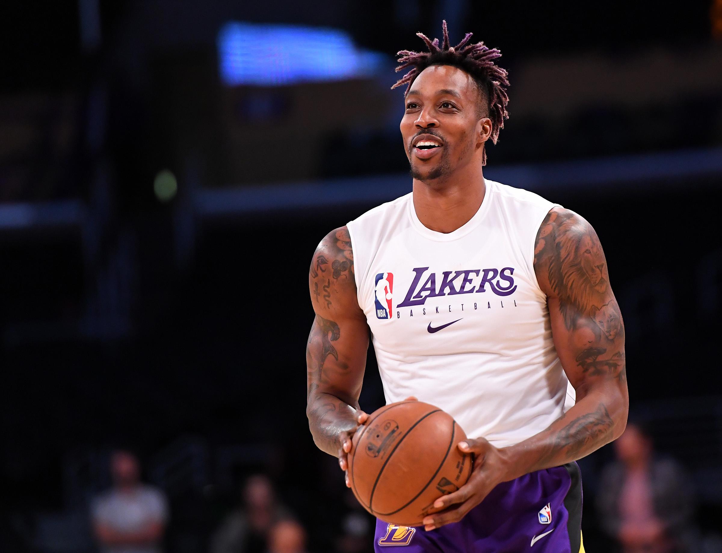 斯洛特：这点球在英超可能不会判；萨拉赫？今晚属于在场球员（斯洛特：这点球英超未必判；谈萨拉赫：今晚主角是出场球员）