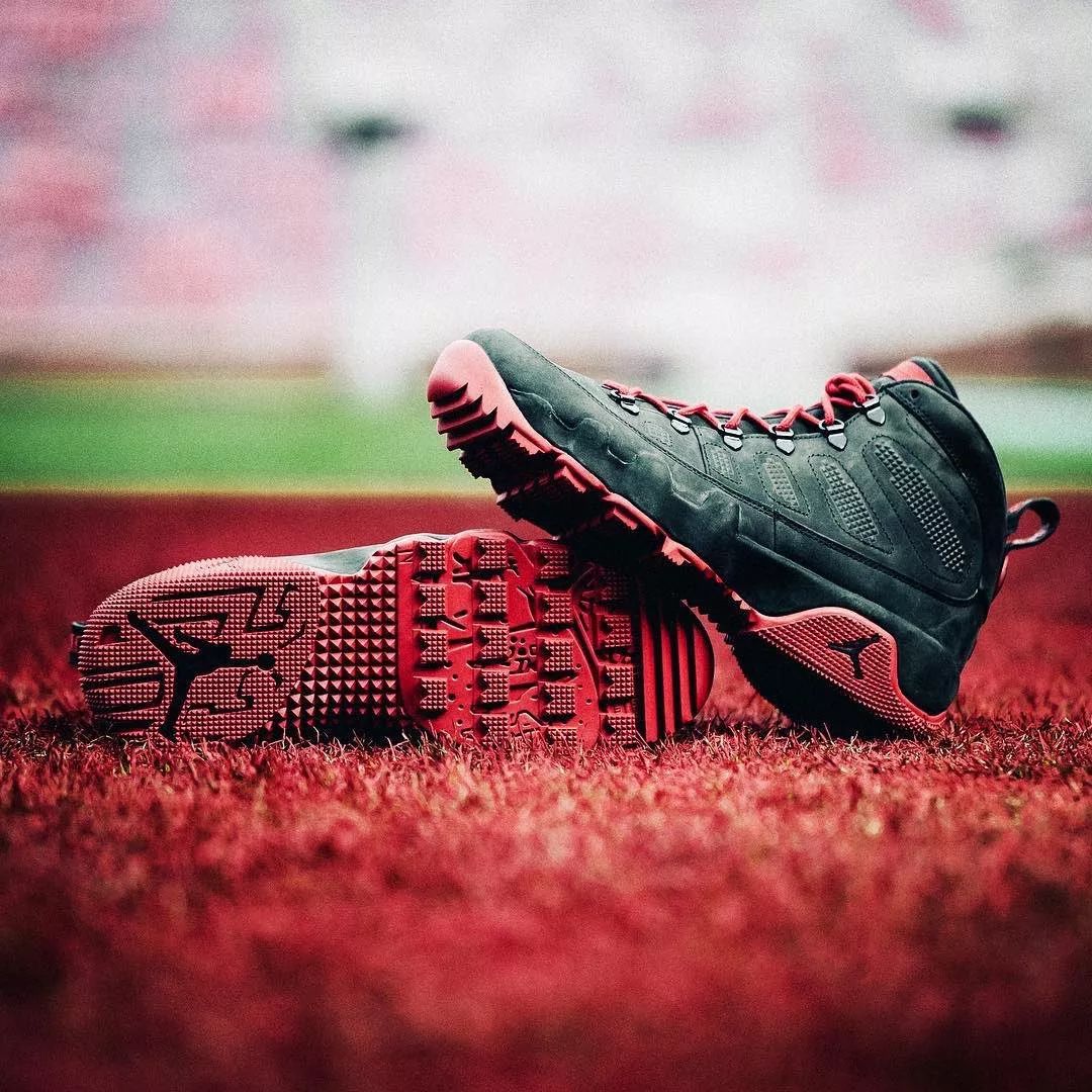 外线不准啊！小卡上半场两分6中6得到12分 三分线外4投0中（手感两极分化！小卡半场两分6中6拿12分，三分4投全失）