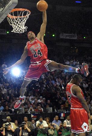 足球中超球队发布新赛季目标：冲击前四（中超球队公布新赛季目标：力争跻身前四）