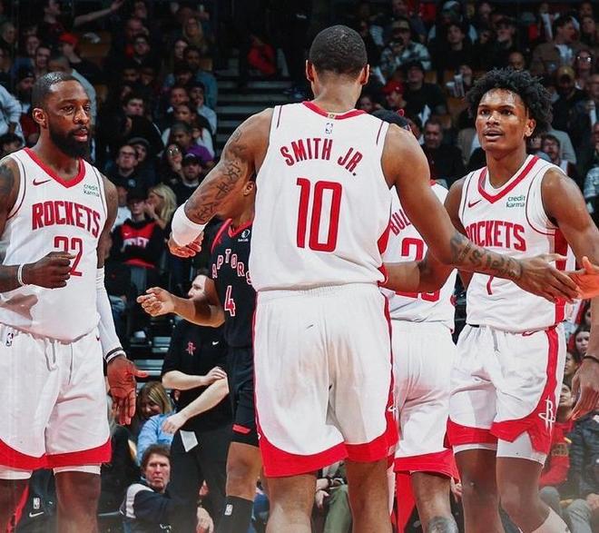 亚历山大15中11轰28分8助，连续96场20+得分（亚历山大15投11中轰28分8助，已连续96场20+）