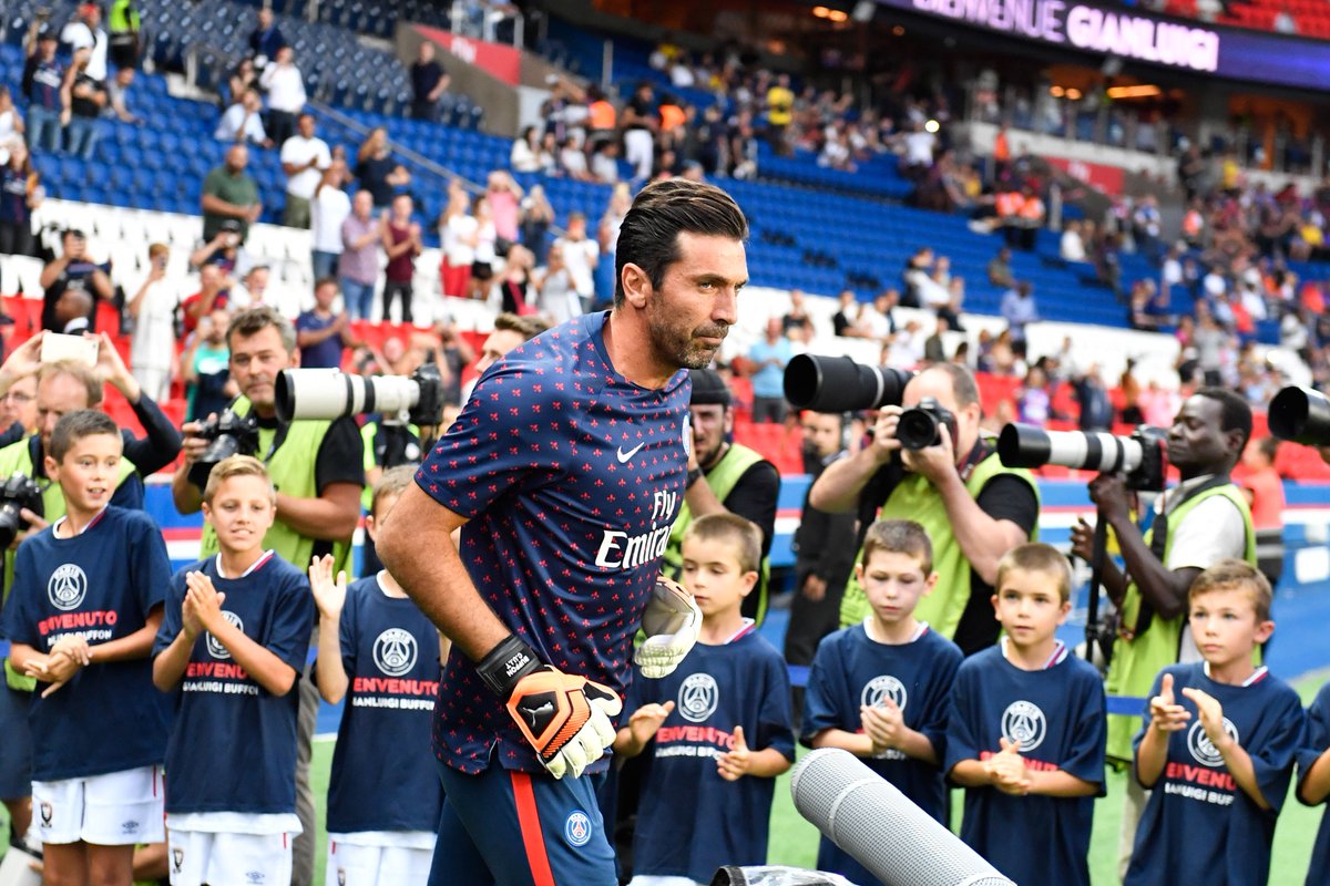 2026美加墨世界杯抽签结果出炉：梅西C罗或将在八强战重逢（2026年美加墨世界杯抽签揭晓：梅西与C罗或在八强再会）