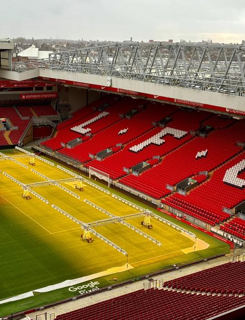 格拉齐亚尼：齐沃不会胡闹并且很谦虚，他会在国米拿很多冠军（格拉齐亚尼：齐沃自律谦逊，有望在国米斩获众多冠军）