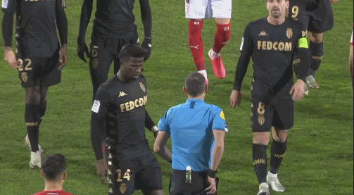 埃贝尔：穆西亚拉12月能参加合练；阿方索渴望复出但不能着急（埃贝尔：穆西亚拉预计12月随队合练，阿方索盼复出但需谨慎）