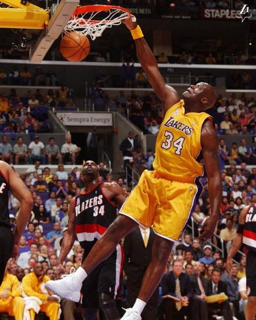 克雷莫内塞vs罗马：瓦尔迪、奥代罗首发，洛伦佐-佩莱格里尼、克里斯坦特出战（克雷莫内塞迎战罗马：瓦尔迪、奥代罗首发，洛伦佐-佩莱格里尼与克里斯坦特登场）