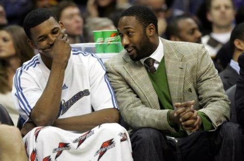 北京vs新疆前瞻：赵睿陈盈骏PK齐麟，周琦出战成疑（京疆对决前瞻：赵睿、陈盈骏对垒齐麟，周琦能否登场成疑）