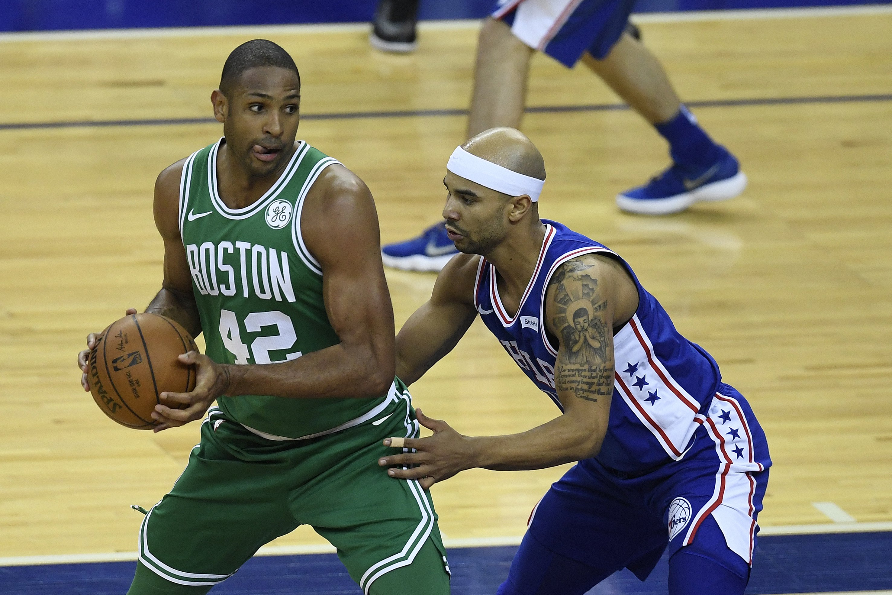 布冯谈意大利足球：我们从小就注重成绩，现在要回归技术训练（布冯：意大利足球自小偏重成绩，如今应重拾技术训练）