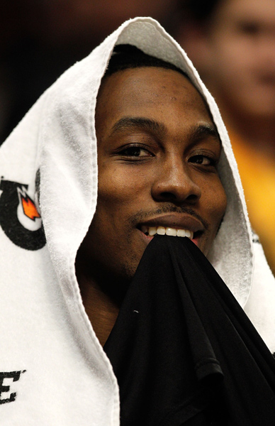 海港客战武里南联：海港3外援首发，李圣龙、杨世元出战（海港做客武里南联：三外援领衔首发，李圣龙、杨世元登场）