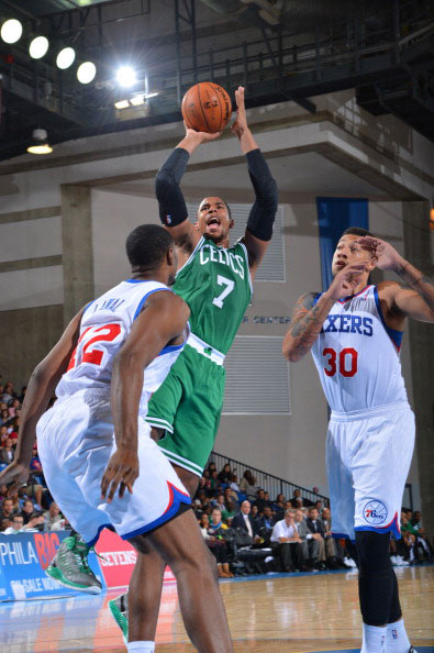 中超三连冠！海港客场1-0英博，加布里埃尔制胜球+进球被吹（海港客场1-0英博加冕中超三连冠，加布里埃尔打入制胜球且一度进球被判无效）